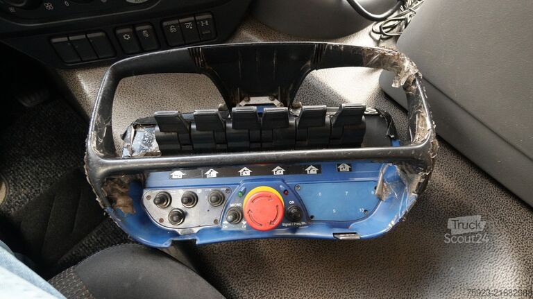 Camion-grue DAF CF 400 open box with Palfinger PK 17502 crane