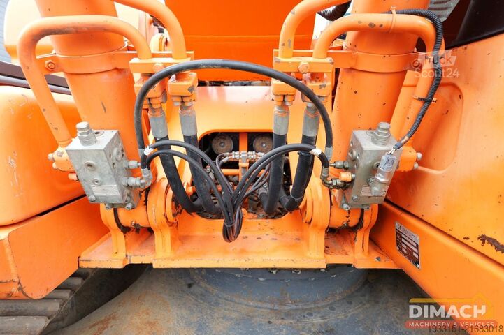 Bagger Doosan DX 180 LC produceert in Belgie - monogiek - 6 c...