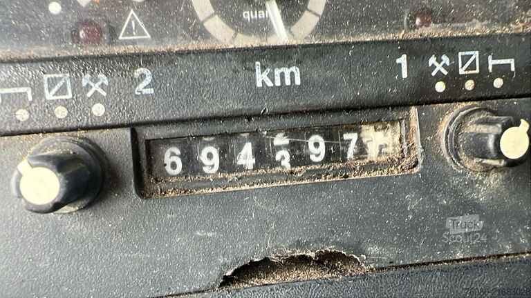 Standaard trekker Scania 124 - 400 (PTO / MANUAL PUMP / POMPE MANUELLE /...