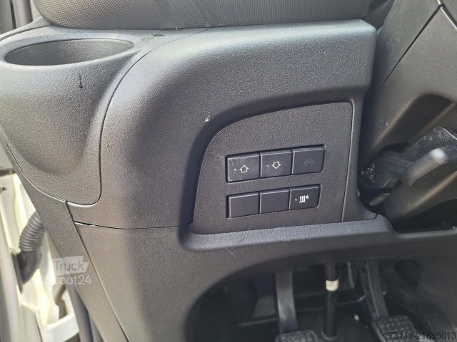 Tre-vejs tippevogn IVECO Daily 70C18HD Kipper / Standheizung / AHK /