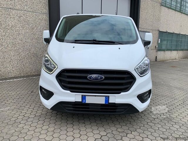 Вантажівка спеціального призначення Ford Transit Custom
