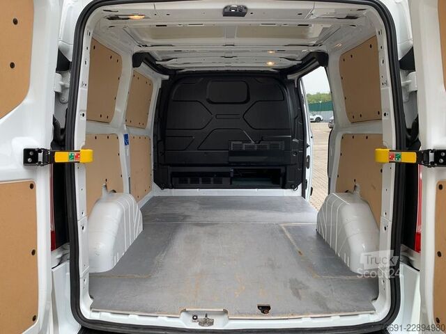 Вантажівка спеціального призначення Ford Transit Custom