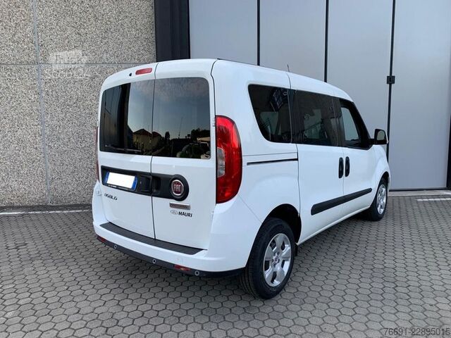 Camion à usage spécial FIAT Doblò