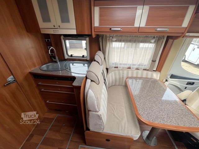 Integrált lakóautó DETHLEFFS I 7150 - Queens/Hubbett -  - Solar -