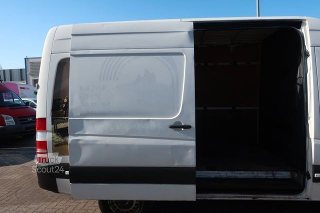 Dodávka s vysokou střechou MERCEDES-BENZ Sprinter II Kasten 210 CDI / Nr. 174