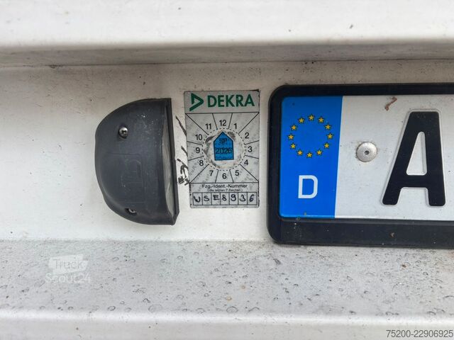 Причіп-фургон SAXAS AKD 71-11-DZ Durchlader