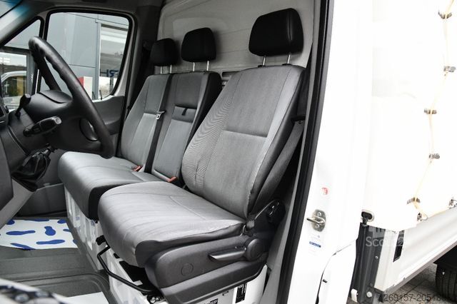 Curtain sider van VOLKSWAGEN Crafter Pritsche Plane 35 mittel L2 Kamera Klima