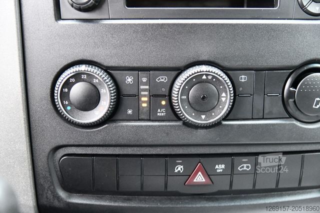 Curtain sider van VOLKSWAGEN Crafter Pritsche Plane 35 mittel L2 Kamera Klima