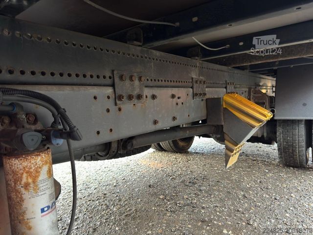 Camion plateau avec bâche DAF FA LF 45.220 PRITSCHE PLANE+LBW*2013*1HAND*EURO5