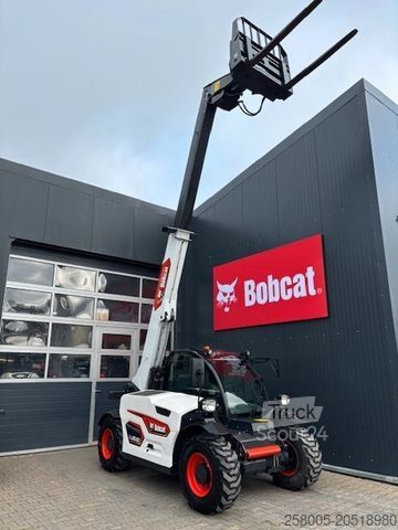Ładowarka kołowa BOBCAT Teleskoplader TL 25.60