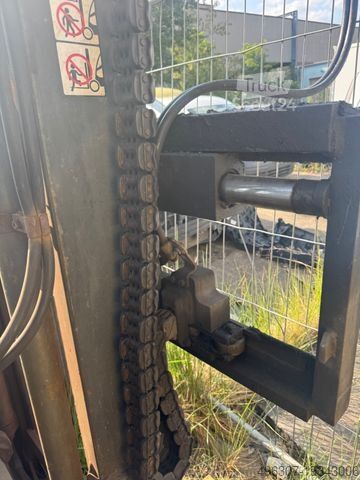 Frontstapler LINDE H40 Gelände Stapler / Ersatzteilspender