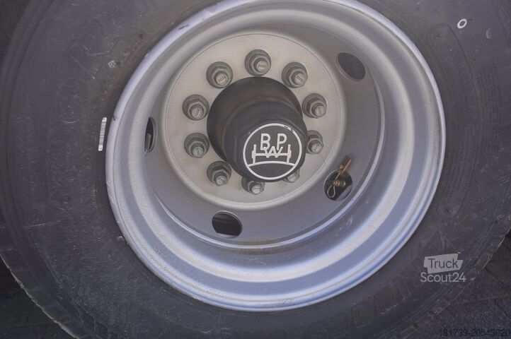 Tracteur & nouvelle remorque surbaissée MAN TGX 28.510 6×2 / BRAND-NEW Kässbohrer LB