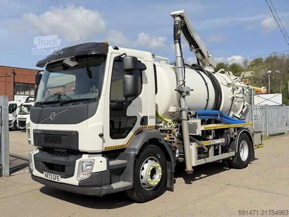 Camião-cisterna de vácuo 2024 VOLVO FL250 FL250