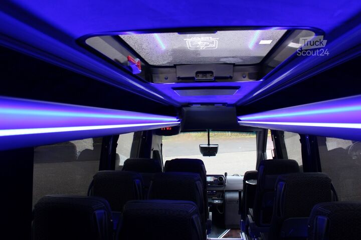 Minibusz Mercedes-Benz Sprinter HD VIP 519 19+1+1 Luftfederung