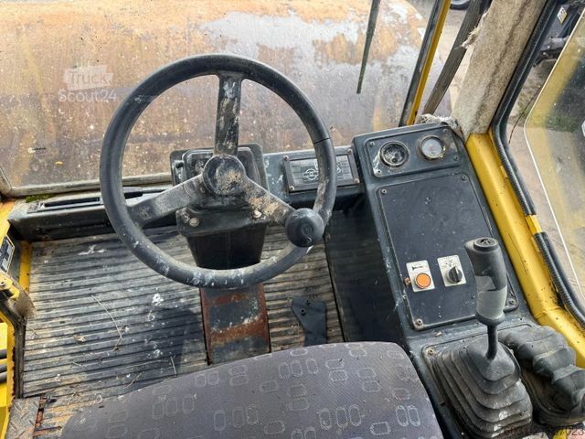 Walzenzug BOMAG BW225D-3 Roller with vibration *NO ENGINE*