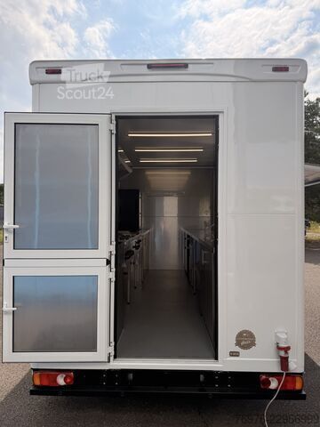 Myyntiauto / Ruokarekka / Food Truck Renault Food Truck, Imbisswagen, NEU, REDUZIERT
