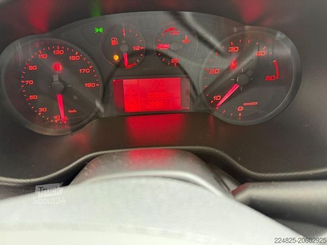 Dubă cu caroserie tip cutie IVECO DAILY 35S14 KOFFERAUFBAU+LBW*2017*TÜV*EURO6*