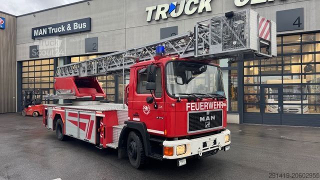 Çalışma platformlu kamyon MAN 18.272 4x2 Hubsteiger Bj 1995