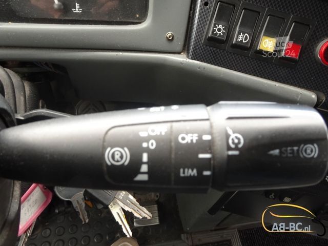 Autocar interurbain VAN HOOL T915 Atlino 50  Sitze euro 5