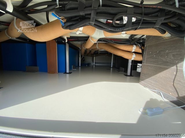 Autocaravana con alcoba EURAMOBIL Terrestra A 570 HS, Hubstützen, AHK, SAT,Luftfed