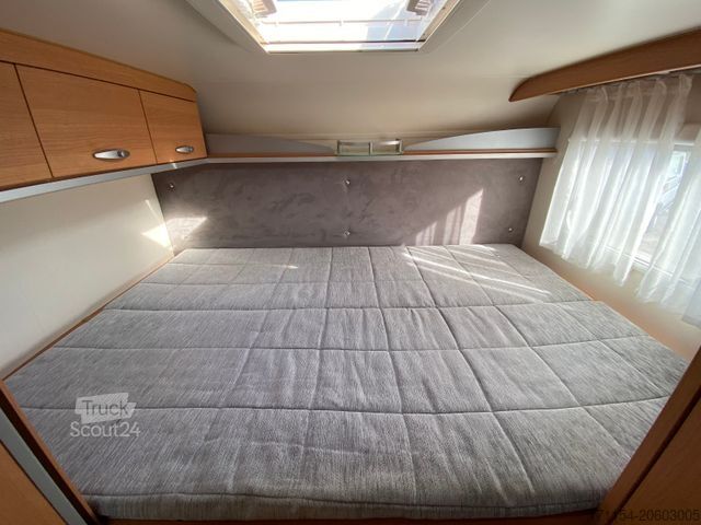 Pusiau integruotas kemperis KNAUS SPORT TI 650 MG, Solar