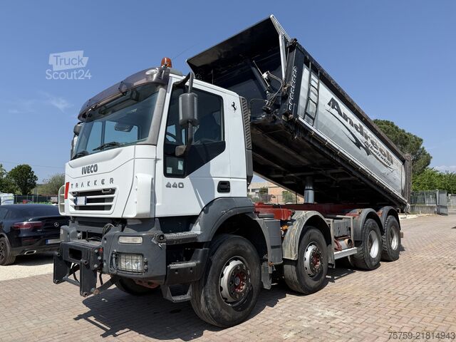 Dreiseitenkipper LKW Iveco Trakker 410T44 Kipper 20cbm 8x4 40Ton