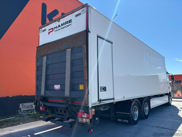 Transport w lodówce/zamrażarce DAF CF 450 6x2 SUPRA 950 U / BOX L=9408 mm