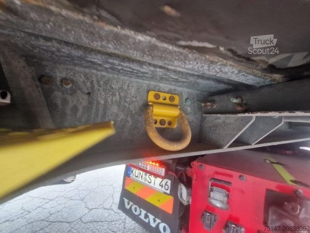 Kofferauflieger SCHMITZ CARGOBULL 3-Achs Auflieger Koffer isoliert Liftachse