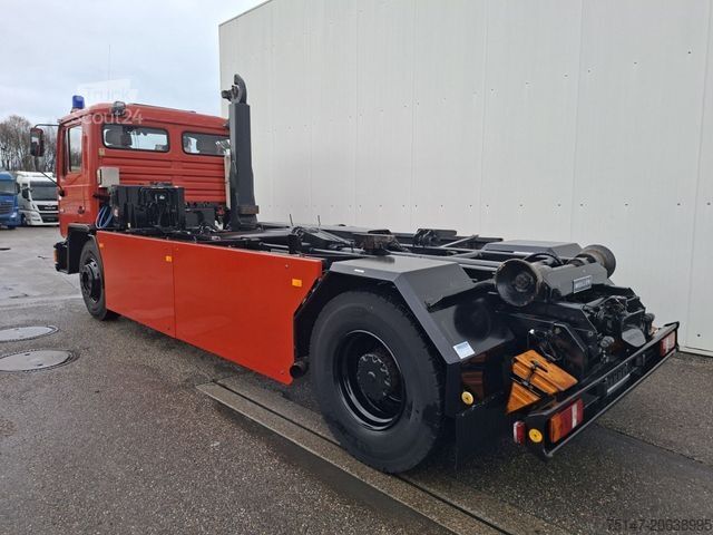 Camion benne à bras amovible MAN 17.232 FK F90 Abrollkipper Meiller ex-Feuerwehr