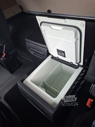 Standaard trekker MERCEDES-BENZ 1843 LS Actros MP5 MirrorCam Navi Euro6d