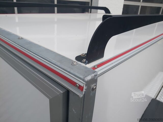 Skøíò Other aerodynamischer isolierter Koffer Reling 750kg