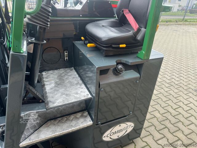 Empilhadeira de quatro direções Combilift CB3000// Diesel// Perfect / Only 5185 h