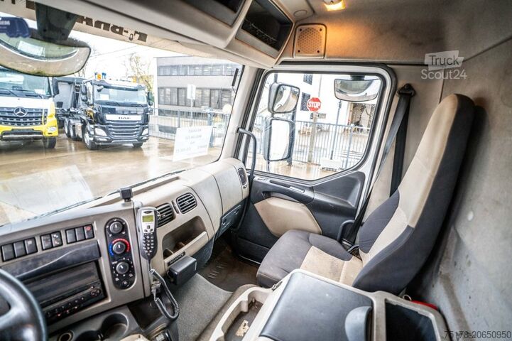 Kuffert RENAULT MIDLUM 220 (16T)+ DHOLLANDIA 2T.