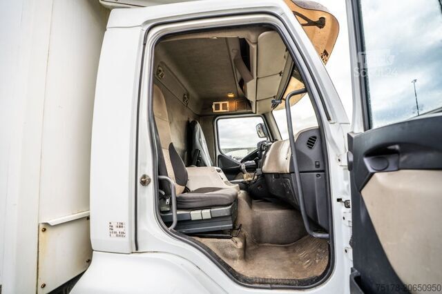 Resväska RENAULT MIDLUM 220 (16T)+ DHOLLANDIA 2T.