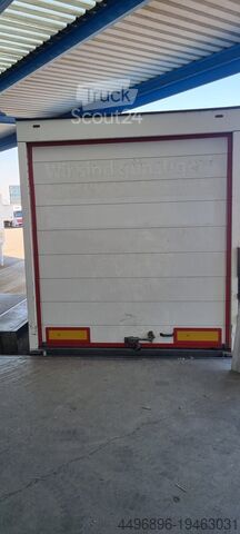 Prikolica Mercedes-Benz Anhänger