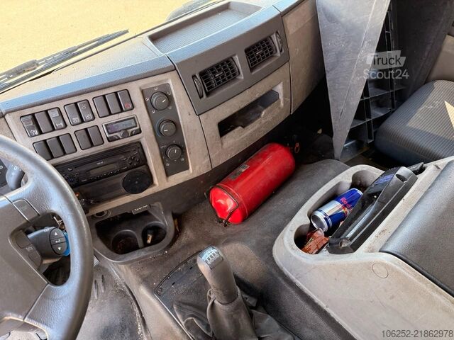 Kranbil Volvo FL 240 19T + HMF 1560 K4 + RADIO - MANUAL GEARB...