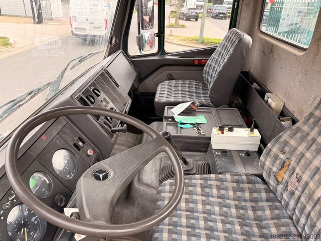 Koukkuvarsijärjestelmä Mercedes-Benz 1722