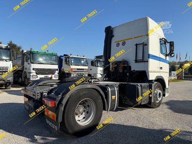 Vakio maantietraktori Volvo FH13.440 Globetrotter Kipphydraulik EU5