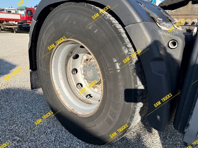 Vakio maantietraktori Volvo FH13.440 Globetrotter Kipphydraulik EU5