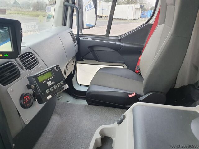 Camião frigorífico RENAULT D 19  WIDE 280 - E6 - MULTITEMP