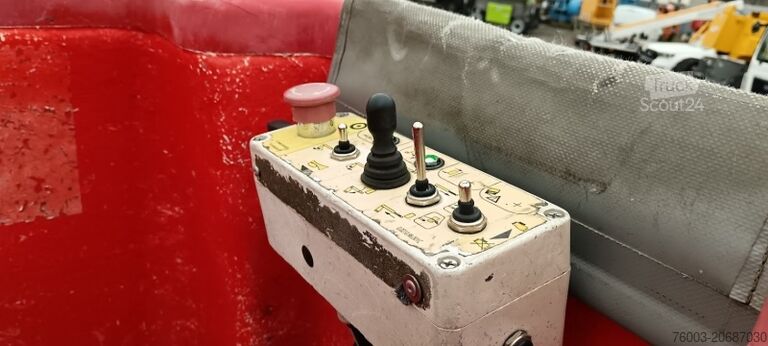 Фургон-фургон. Nissan Cabstar France Elevateur Topy 11 - 11 m