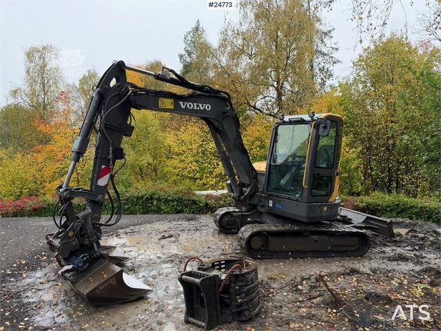  Volvo ECR58D Excavator with Rototilt and 3 Buckets