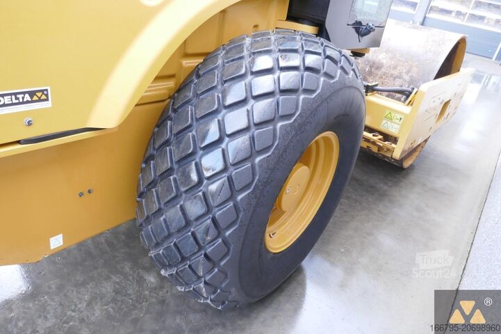 однобарабанний вальцьовий верстат Caterpillar CS64B