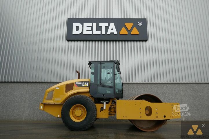 Single drum roller Caterpillar CS68B