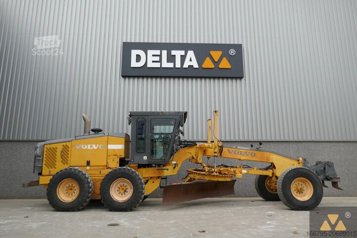 Грейдер Volvo G720B