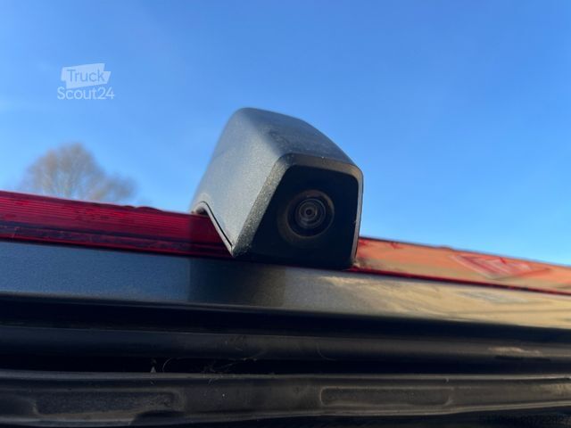 Minibuss VOLKSWAGEN CRAFTER 2,0 TDI 9 SITZER KAMERA AHK KLIMA PDC