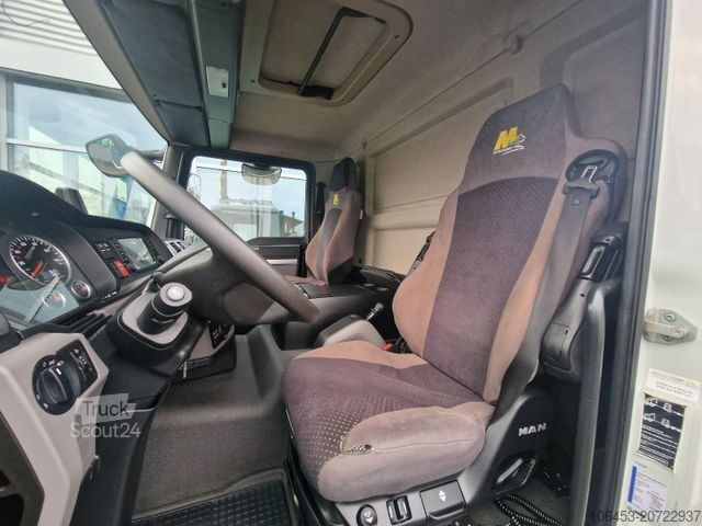 Pick-up pakettiauto MAN TGL 8.250 /Kran/Funk Vorb./Kanalfräse/Warntafel