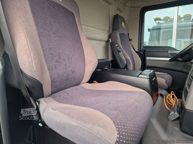 Pick-up pakettiauto MAN TGL 8.250 /Kran/Funk Vorb./Kanalfräse/Warntafel