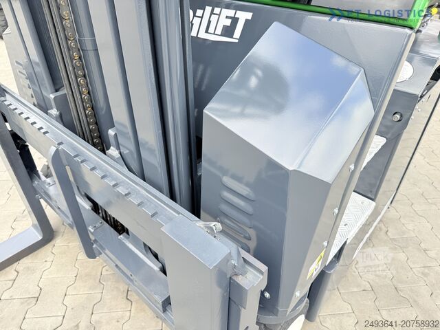 Wózek widłowy czterokierunkowy COMBILIFT CBE2500 TRIPLEX 5500 FORK POSITIONER