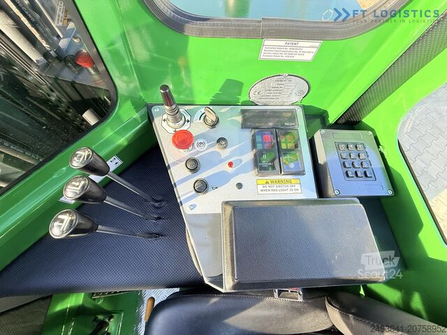 Carretilla elevadora multidireccional Combilift C4000 GAS TRIPLEX 6900 FREE-LIFT CABIN